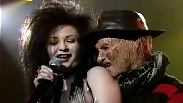 Carátula del vídeo: Alaska Y Dinarama - Mi Novio Es Un Zombie [DJK VIDEO]